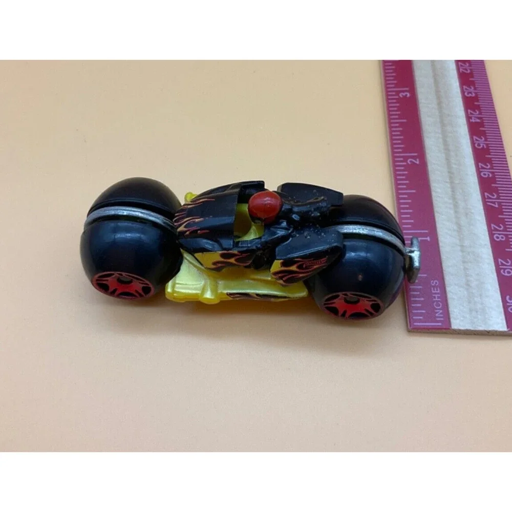VTN Hot Wheels Lot 2013 Speed Cycles‎ 2009 McDonald's Toy Thunderbolt Ballistick